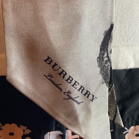 Burberry Silk Scarf/Tie GORGEOUS! Versatile! - Picture 7 of 11